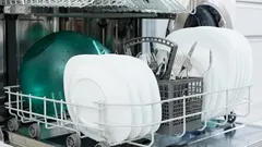 Čtyři kuchyňské náčiní, které by se nemělo mýt v myčce nádobí.